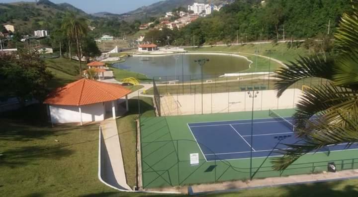 Apto Em Lindoia Bagian luar foto
